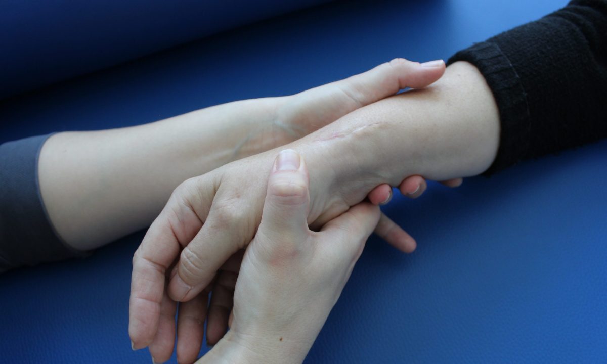 Hand and wrist therapy